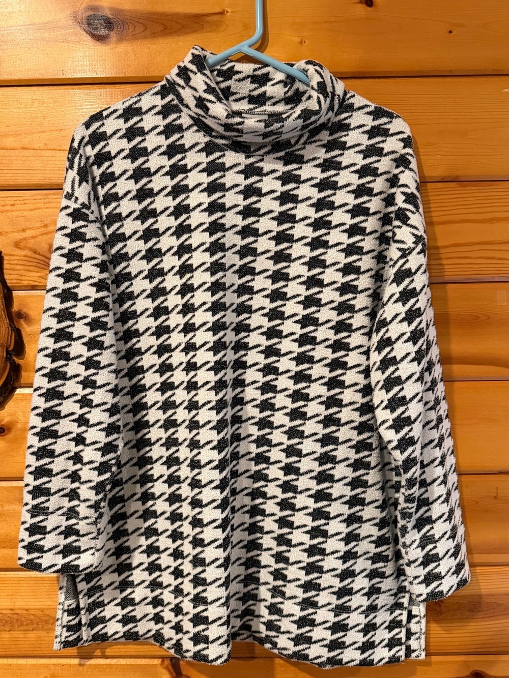 Chico's Black and White Houndstooth Turtleneck Tunic